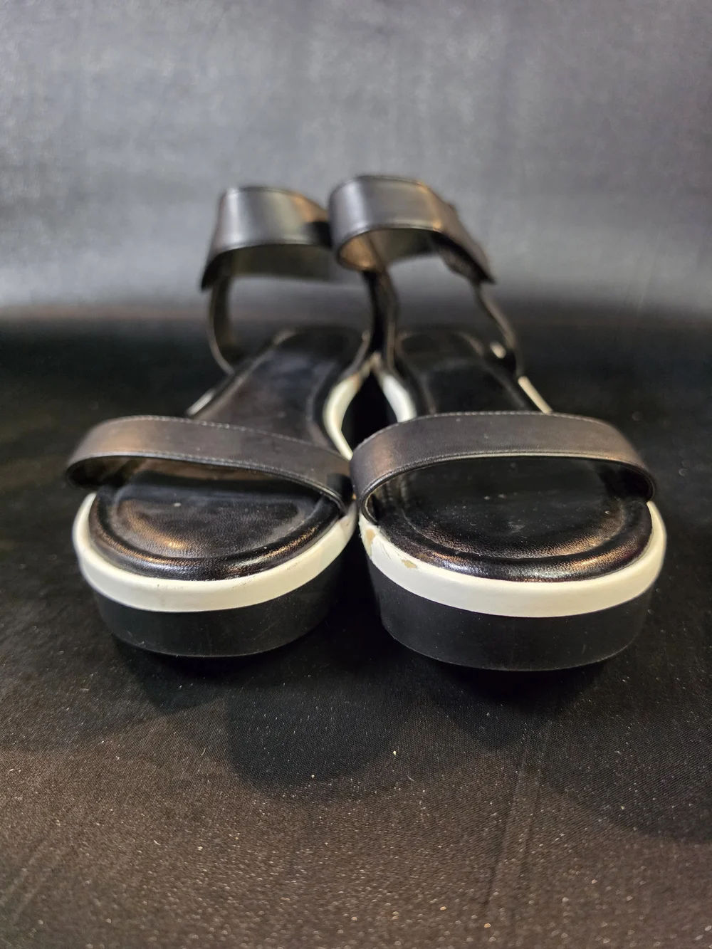 Guess Los Angeles Women's Black Platform Sandals Size 8M Hook & Loop Sandal